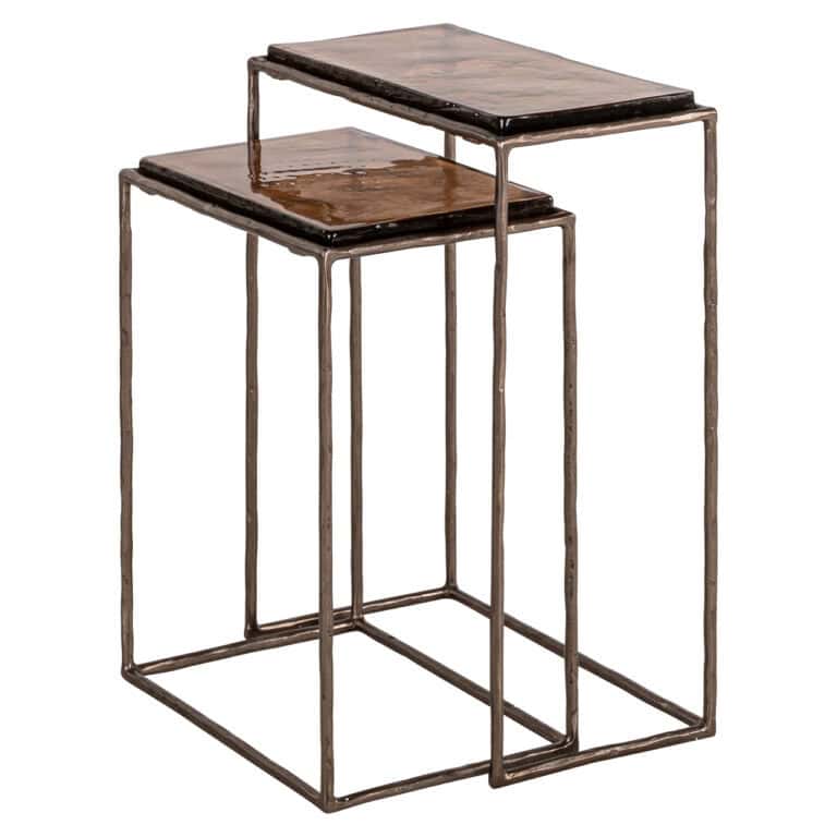 Lot de deux tables d'appoint Villano, finition bronze.