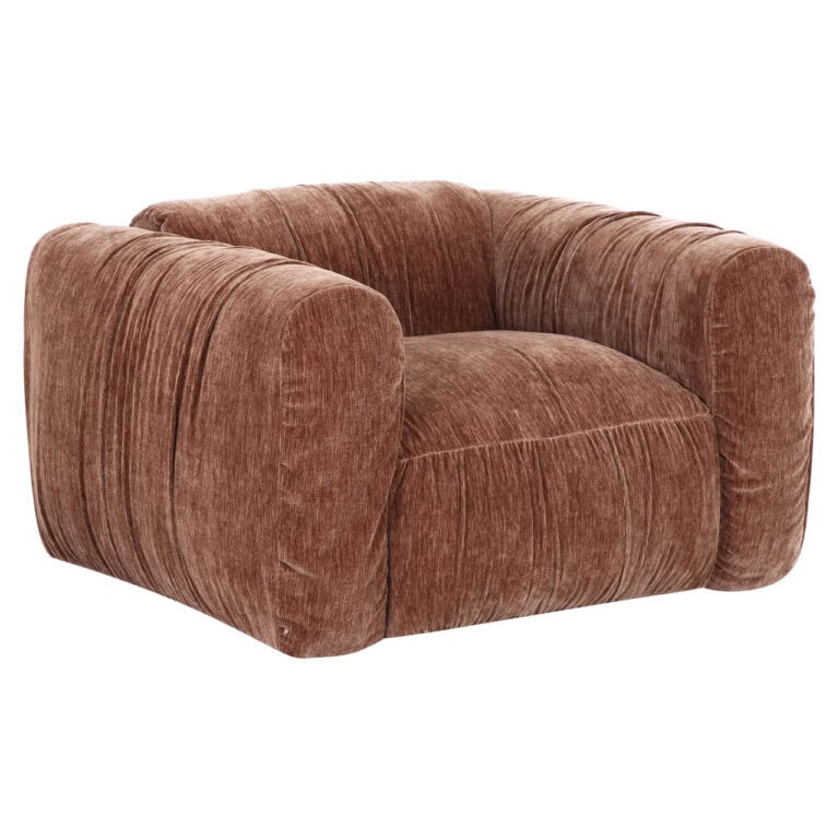 Chaise f Monty, un fauteuil lounge confortable en velours marron chaud.