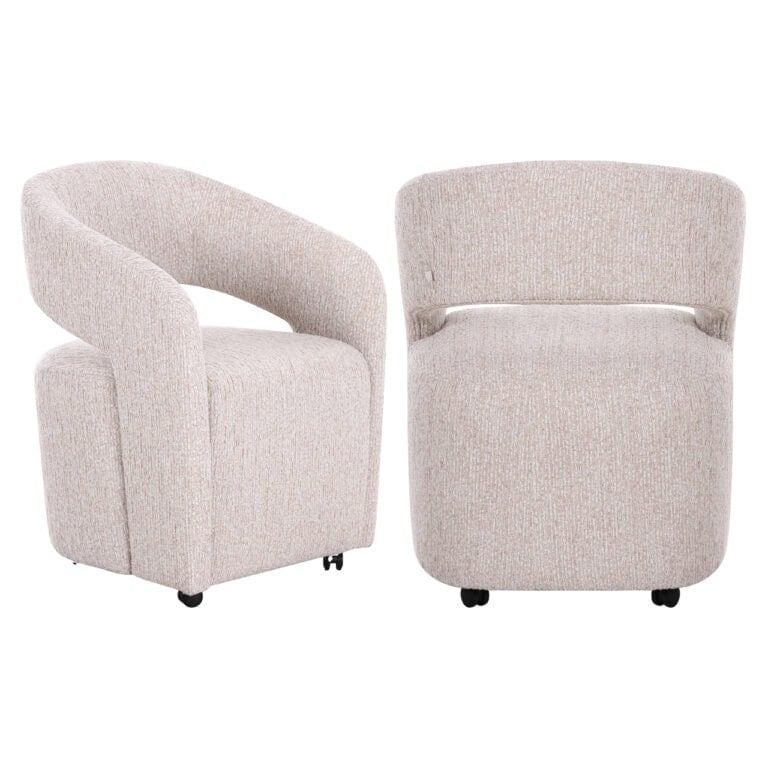 Chaise de salle à manger « Vixen » en tissu naturel, équipée de roulettes pour plus de confort et d'élégance.