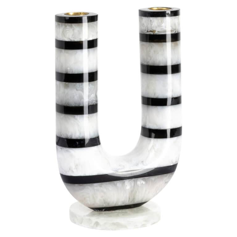 Zwart-witte keramische kandelaar in U-vorm, modern interieuraccessoire.