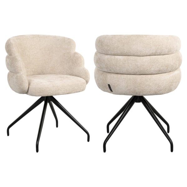 Moderne eetkamerstoel Kayla in cream met zwarte metalen pootjes.