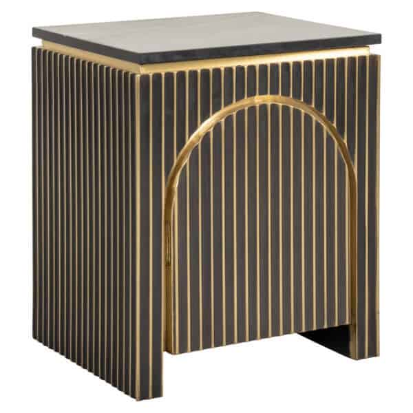 Chevet de luxe avec finitions dorées et plateau noir.