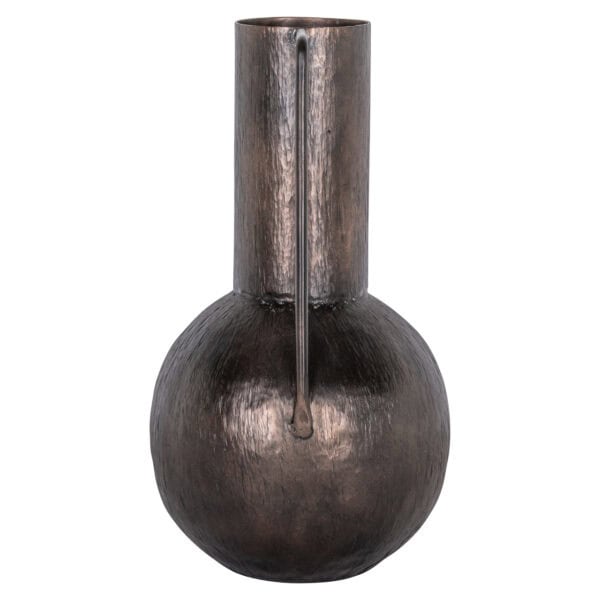Vase en cuivre à base ronde et à ouverture étroite, au design moderne.