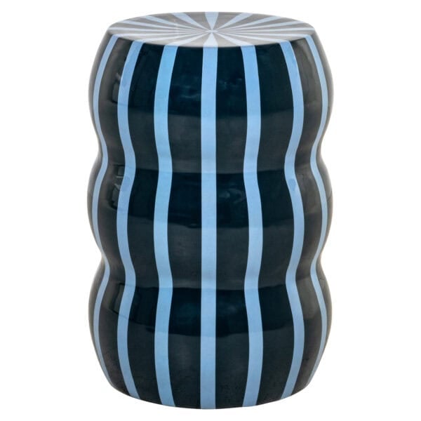 Bijzettafel Boyd Blue met blauwe strepen en golvende vorm.
